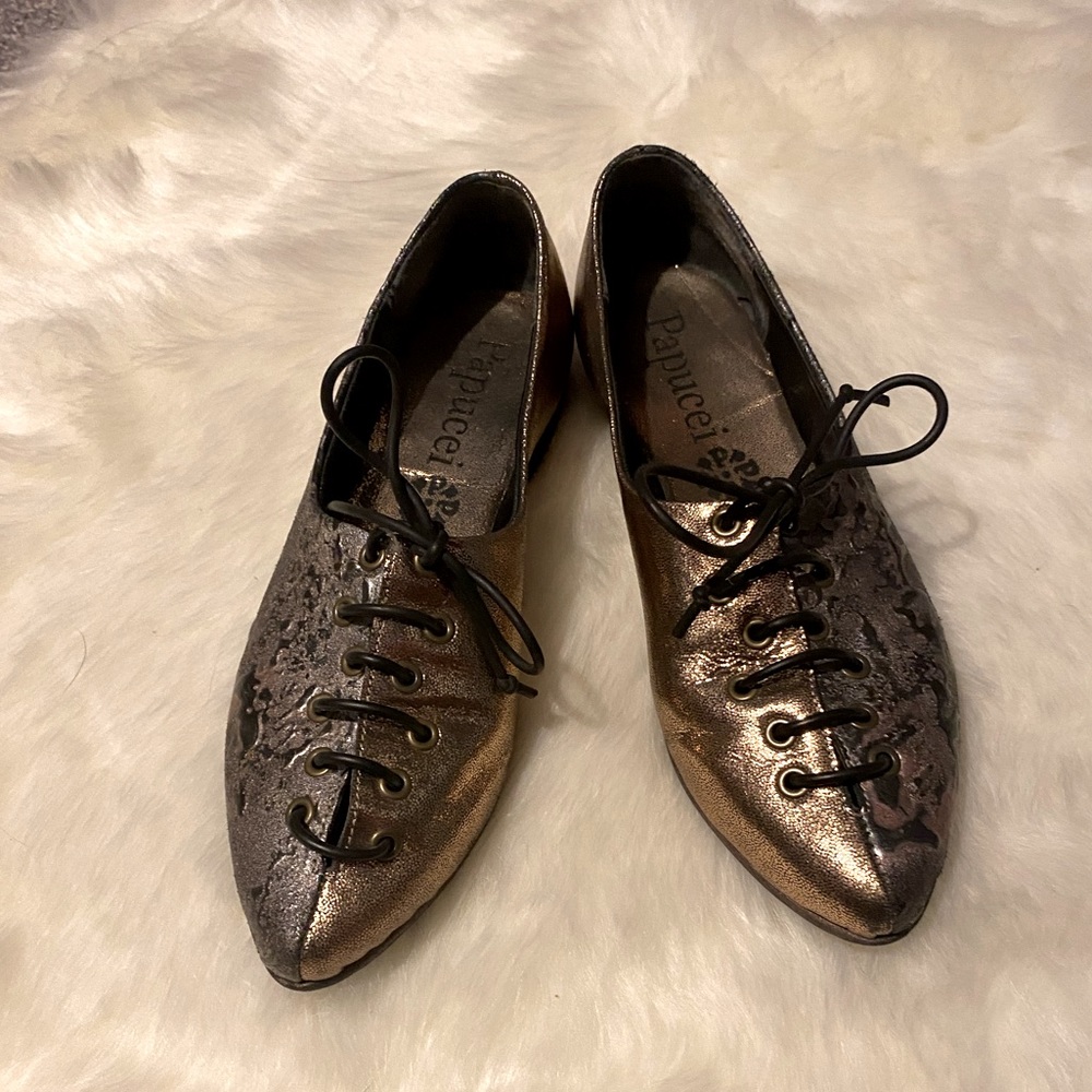 PAPUCEI | Unique Design Lace-up Flats | Handmade in Romania
